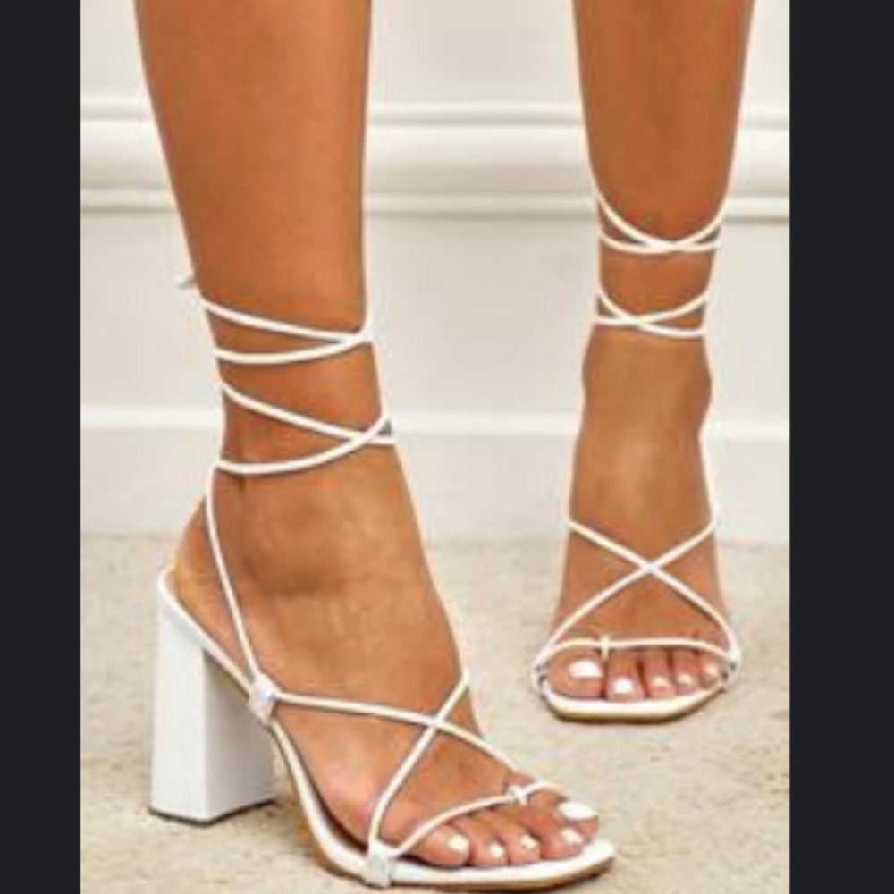 NWT (in box) Shein chunky heel strappy sandals